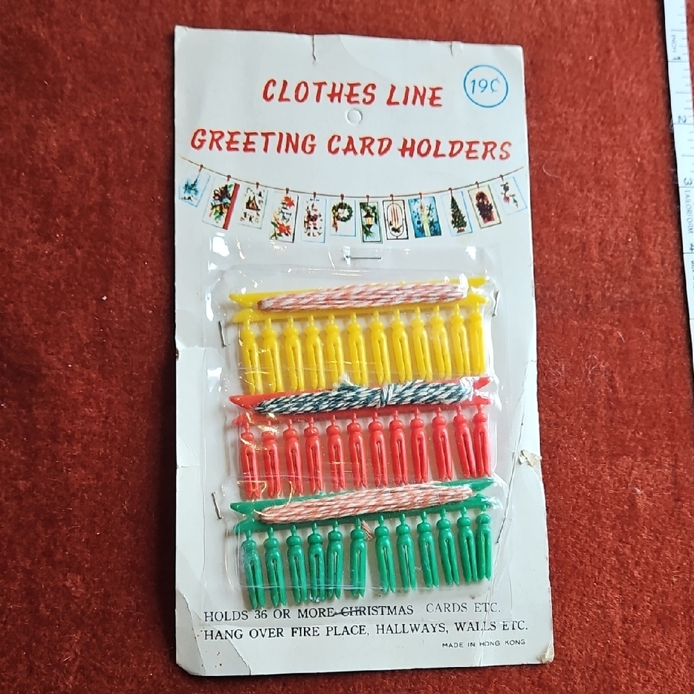 Vintage Colorful Clothes Line Greeting Card Holders